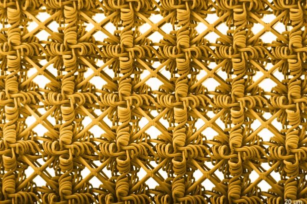 Engineered metamaterial achieves both high strength and remarkable flexibility