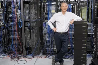 Former Googler Geoffrey Hinton Quits, Warns of AI Threat