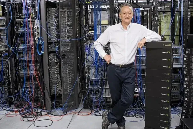 Former Googler Geoffrey Hinton Quits, Warns of AI Threat