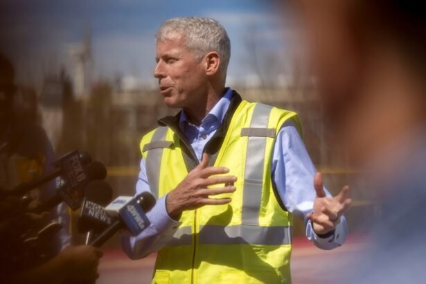 U.S. Energy Chief Plans to Use Federal Land to Build Data Centers