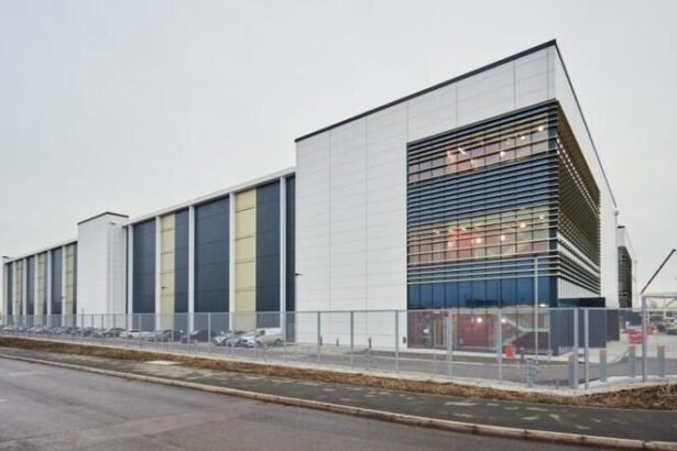Yondr Launches Second Data Center at 100MW London Campus