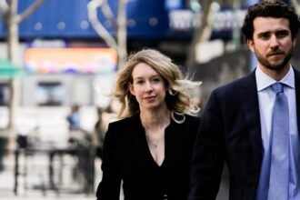 Elizabeth Holmes’ Partner Launches New Blood-Testing Startup: The Next Chapter in Healthcare Innovation