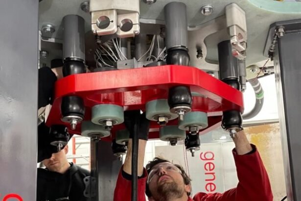General Fusion CEO Seeks New Investors Amid Layoffs at Bezos-Backed Energy Company