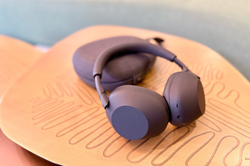 Next-Gen Sony Bluetooth Headphones: Superior Sound Quality and Fixed Connectivity Issues
