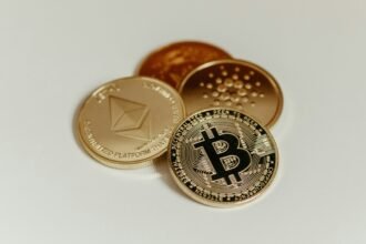 Revolutionizing Investment: AI-Driven Bitcoin Price Forecasting and Market Tactics