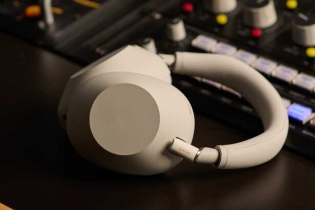 Sony WH-1000XM6 Headphones Unveiled: Enhanced Price, Design, and Features Revealed