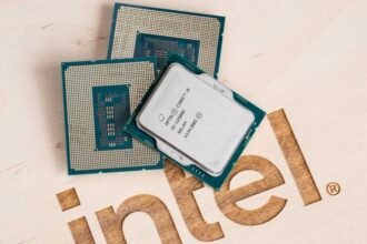 Analyzing Intel’s Strategy: Can Cutting Factory Jobs Lead to Profitability?