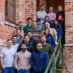 Breaking Through the Clutter: How Synthflow AI Dominates the Loud AI Voice Market