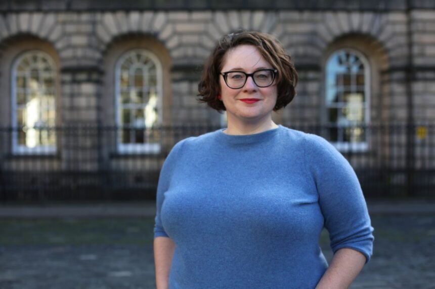 Empowering Employees: Valla Secures .7M Funding to Improve Legal Access