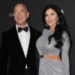 Newlywed Jeff Bezos Liquidates .4 Billion in Amazon Stock