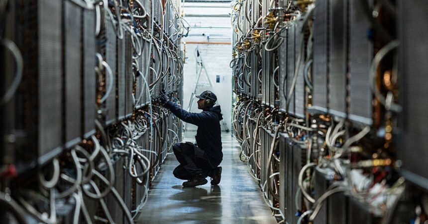 Revitalized AI Infrastructure Market: Tech Giants Drive Surge in Spending