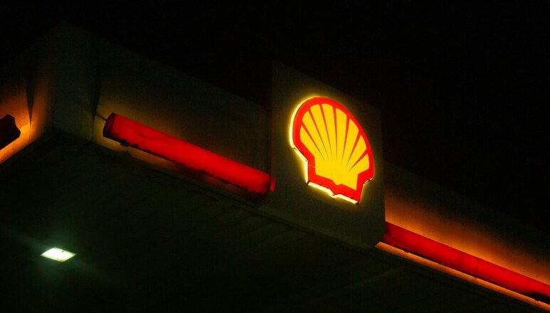 Revolutionizing Data Center Cooling: Introducing Shell’s DLC Fluid S3