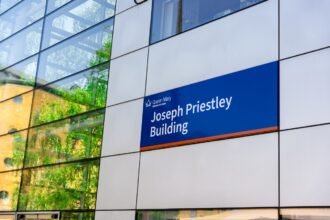 Revolutionizing Energy Efficiency: Queen Mary University of London’s Data Centre District Heating Initiative