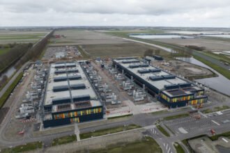 The Future of Technology: Advancing with Sustainable Data Centers