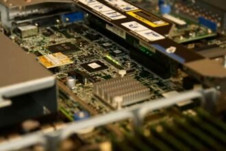 The Shift Back to On-Premise: Understanding the Key Factors Driving Cloud Repatriation in Businesses