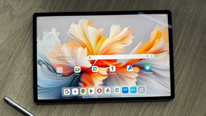 The Ultimate All-in-One Device: A Review of the Lenovo Yoga Tab Plus