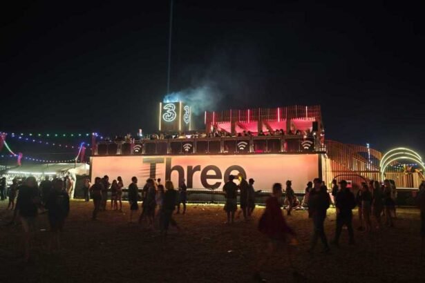 Unlimited Connectivity: Free eSIM Access at UK Music Festivals this Summer