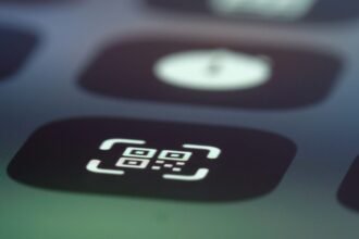 Unlocking the Power of Multi-Link QR Codes: Share More with a Single Scan