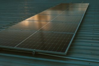 Balancing Energy Demands: How Smart Electrification Can Prevent Data Centre Overloads on the Grid
