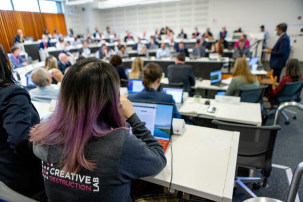 Breaking Boundaries: 19 Innovative Startups Graduate from Creative Destruction Lab’s Seattle Accelerator
