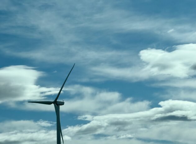 Controversy Erupts Over Trump Administration’s Clean Energy Budget Cuts: Outcry from Climate Tech Industry and Washington Leaders