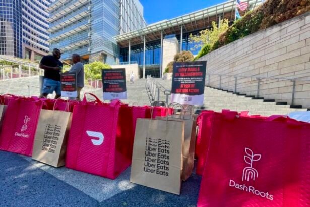 DoorDash Takes a Stand Against Seattle’s Driver Deactivation Law and Introduces Additional Service Fees