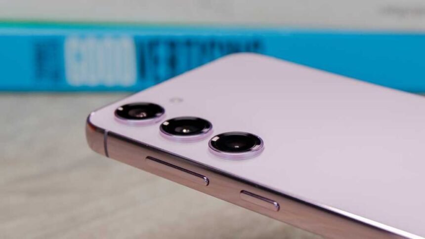 Downgrade: Samsung Galaxy S23 Camera Quality Plummets with One UI 7 Update