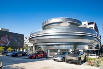 Electric Dreams: Tesla’s Futuristic Diner Sparks Excitement with Plans for Expansion