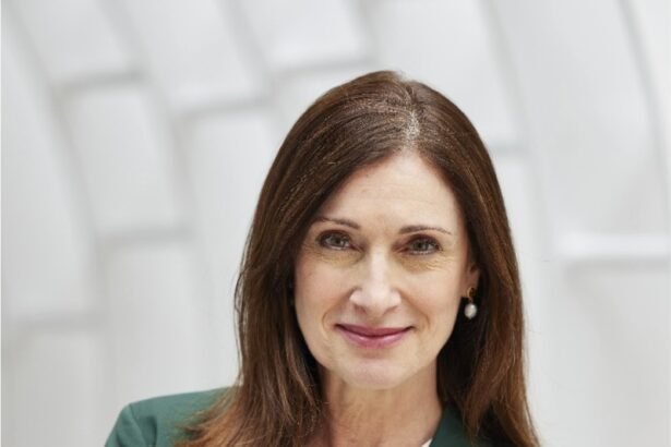 Executive Shake-Ups: Microsoft CEO Takes the Helm at WPP, Snowflake Boosts Leadership Team, Absci Welcomes New Board Member
