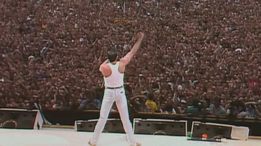 Live Aid Revisited: The Debate Over Smartphone Use at Concerts