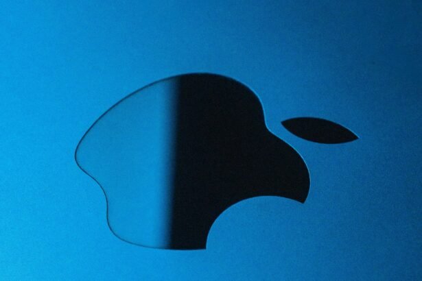 Meta poaches top AI talent from Apple