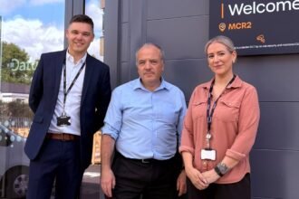 Mike Kane MP tours Datum Datacentres’ cutting-edge Manchester data centre