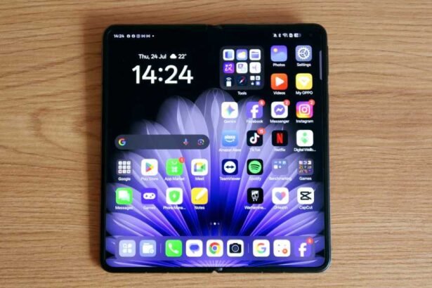 Oppo Find N5: A Promising Foldable with a Major Flaw