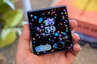 Samsung Galaxy Z Flip 7: Unboxing, Setup & First Impressions – A Live Diary
