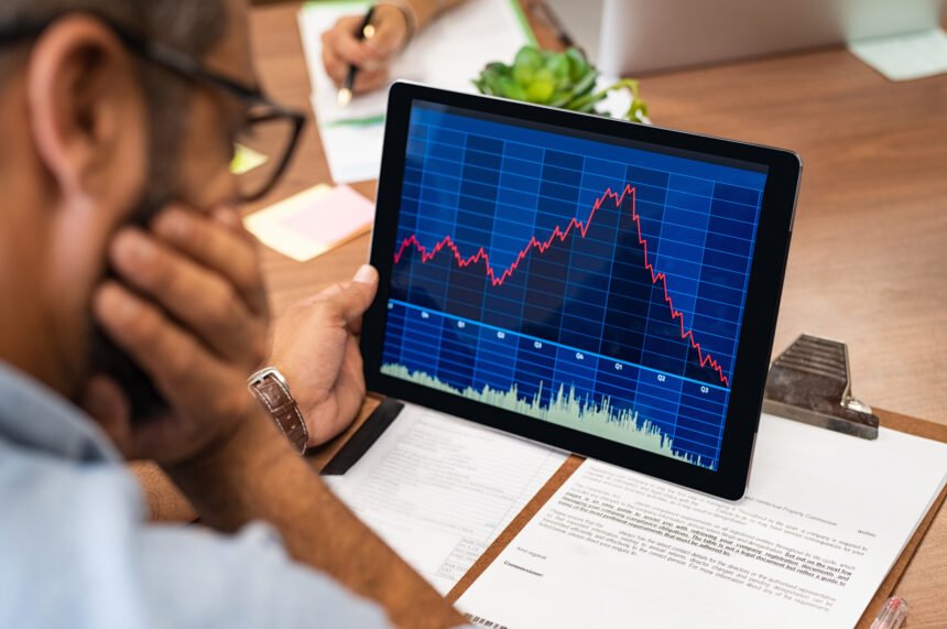 The Unprecedented Overvaluation of Megacap Stocks: A 27-Year Investor’s Perspective