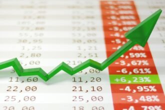 Analyzing the Surge in Cracker Barrel’s Stock Price