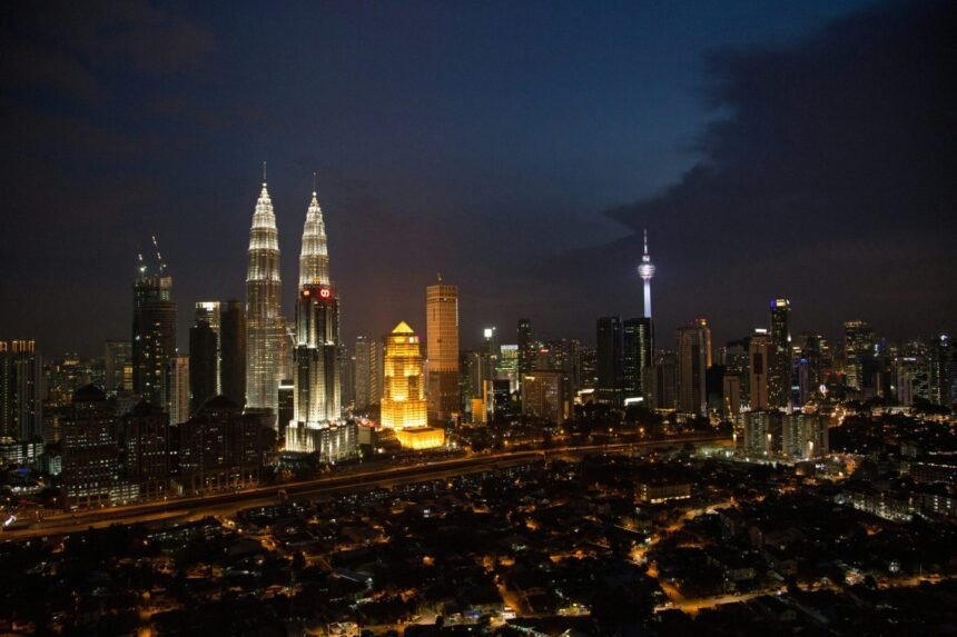 Leading the Way: Malaysia’s Cloud Policy Launch at Asean AI Summit