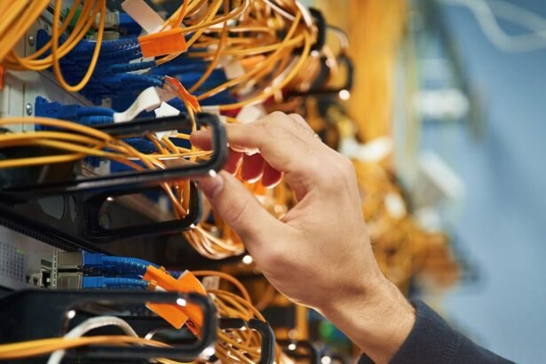 Navigating the Data Center Industry: Managing the AI Transformation Challenge