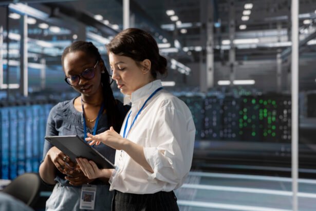 Navigating the Human Element in Data Centres: A Complex Challenge