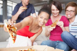 Reaching the Peak: The Record High of Domino’s Pizza Stock