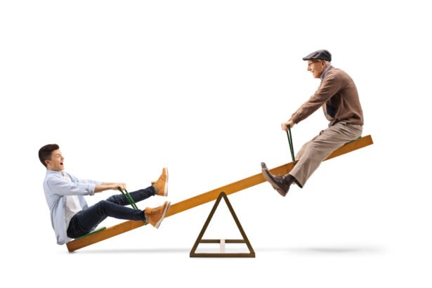 Real Estate Showdown: Analyzing the Best Investment Choice Between Realty Income and Agree Realty