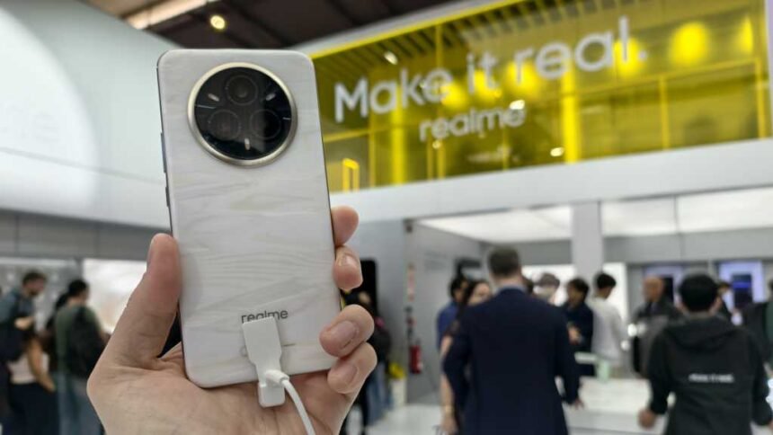 Realme Unveils Smartphone Prototype with Massive 15,000mAh Battery