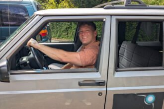 Revolutionizing Transportation: Seattle Startup Converts Gas Cars to Reduce Carbon Emissions Instantly