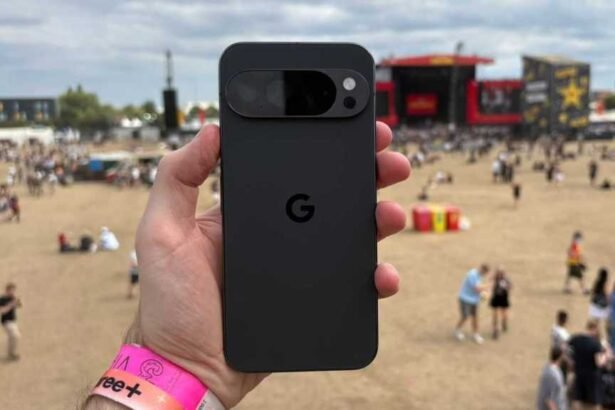 My Experience Testing 7 Google Pixel 10 Features at Reading Festival