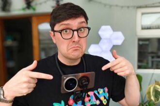 Revolutionizing My Video Production with This Affordable £35 Smartphone Camera Accessory