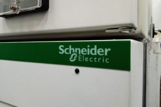 Schneider Electric’s Evreux Facility Recognized as Sustainability Beacon
