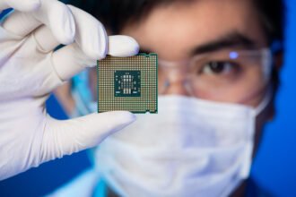 The Rising Challenger: An Inside Look at the Company Taking on Broadcom in AI Chip Technology