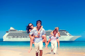 Top Investment Picks: Carnival Cruise Line vs. Chewy – Which Stock is the Better Buy?