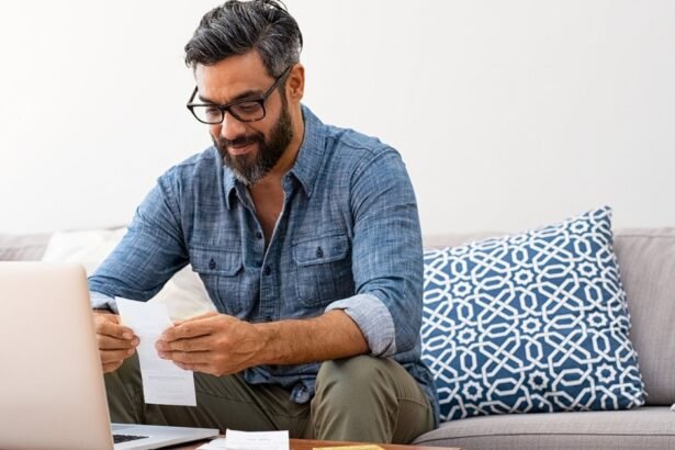 Why I Never Let My Credit Card Balance Grow: Weekly Payments Keep Me in Control