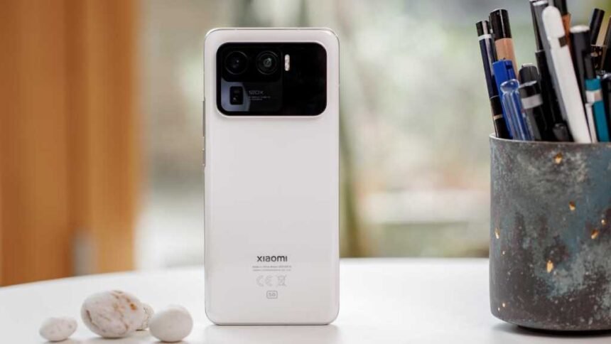 Xiaomi 16 Pro Max: Revolutionizing Smartphone Displays with Secondary Screen Technology